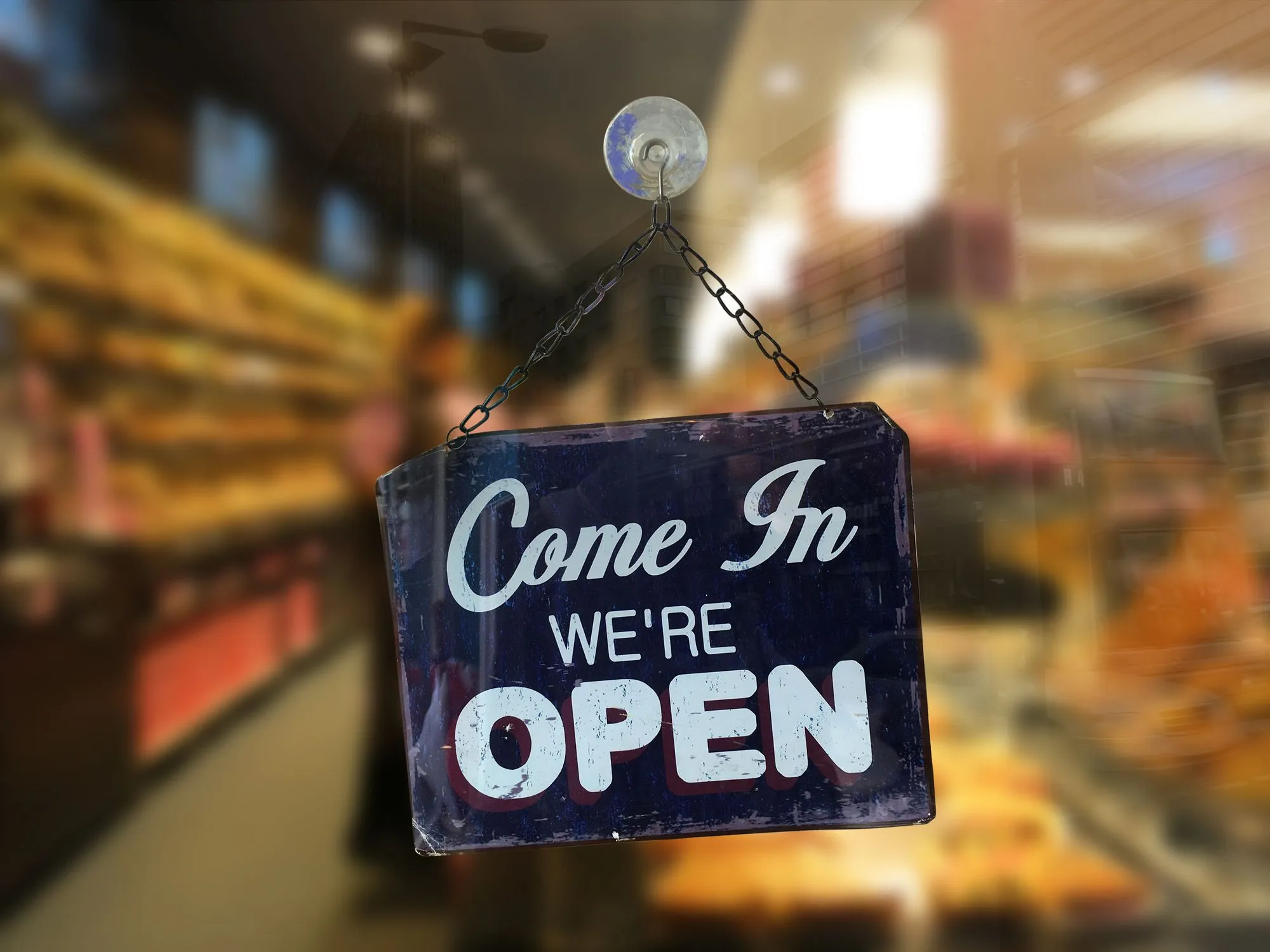 Finding Food After Hours: What Time Does the Closest Grocery Store Close?